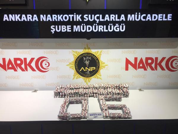 Aile hekimi ve hastasına uyuşturucudan gözaltı
