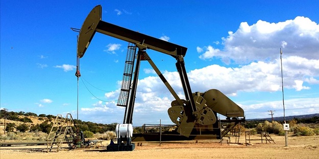 Artan risk iştahı petrol fiyatlarını 1 ayın zirvesine çıkardı