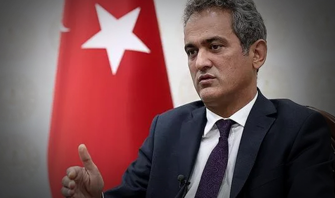 Bakan Özer