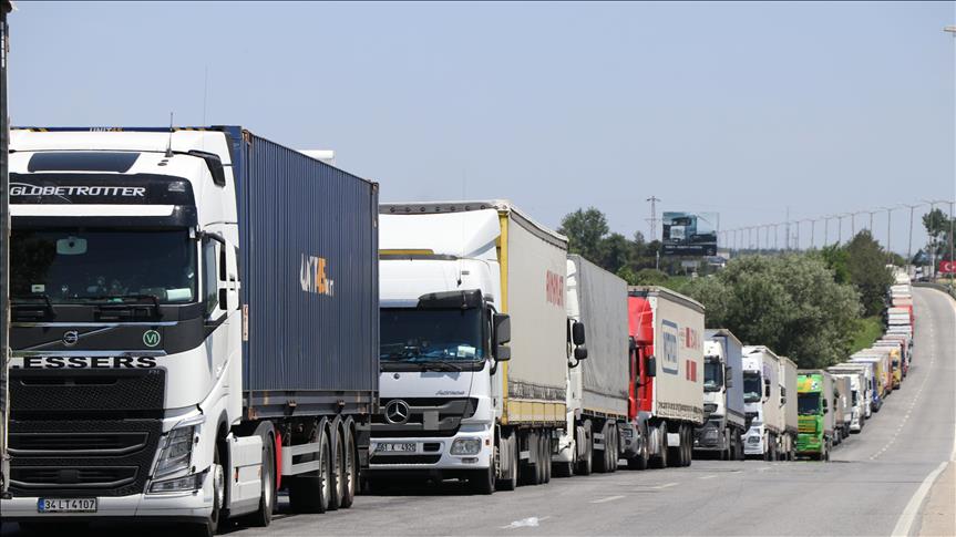 Bankaların kredi kartları geçersiz, Türk şoförler mahsur kaldı