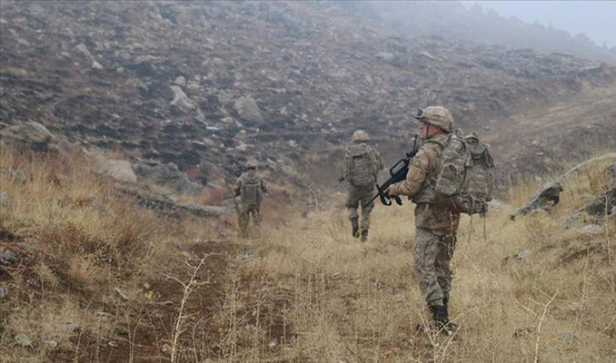 Barış Pınarı ve Fırat Kalkanı bölgelerinde 3 terörist etkisiz hale getirildi