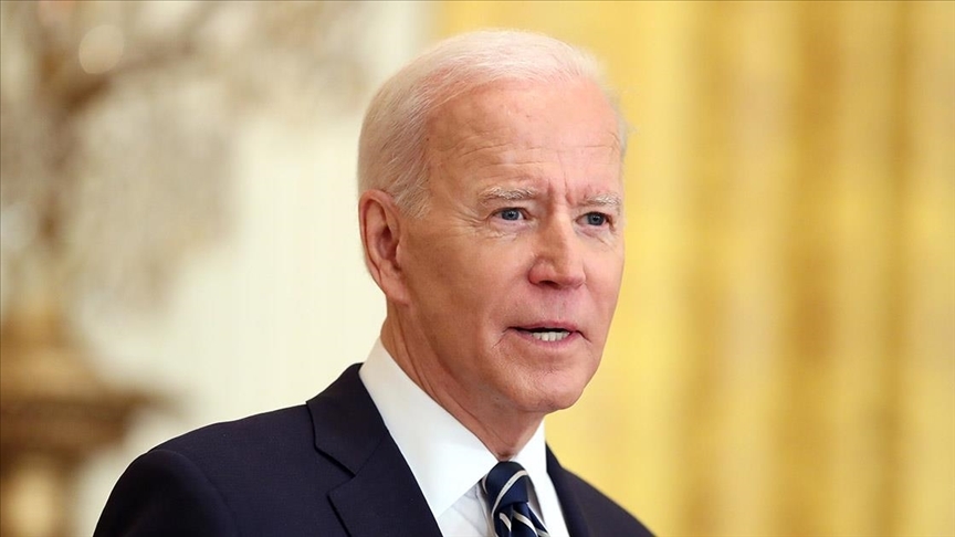 Biden: Aşı yaptırmayan polisler kovulmalı