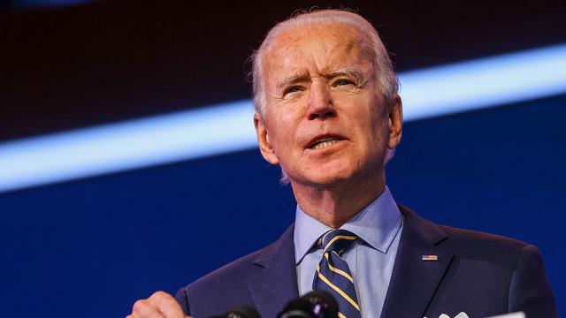 Biden küfür ettiği muhabirden özür diledi