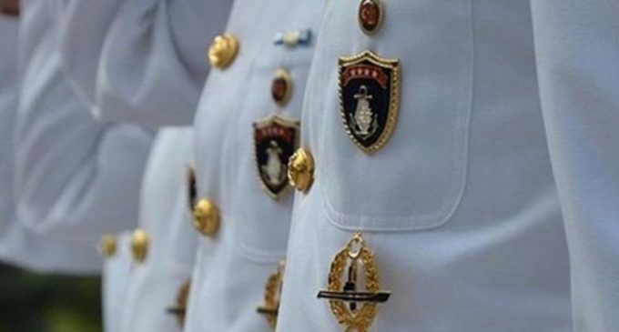 Bildiriye imza atan amirallere gözaltılar başladı