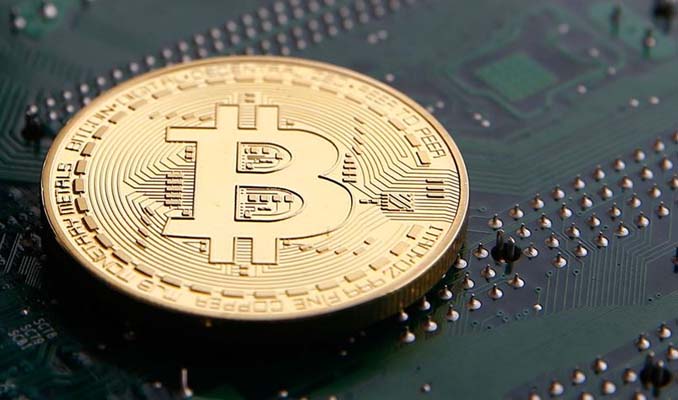 Bitcoin 1 yıldır ilk kez 12 bin doları aştı