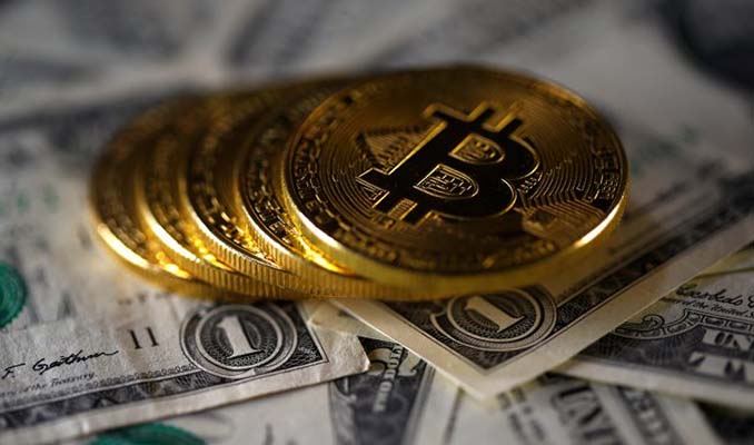 Bitcoin 56 bin dolarda tutunuyor