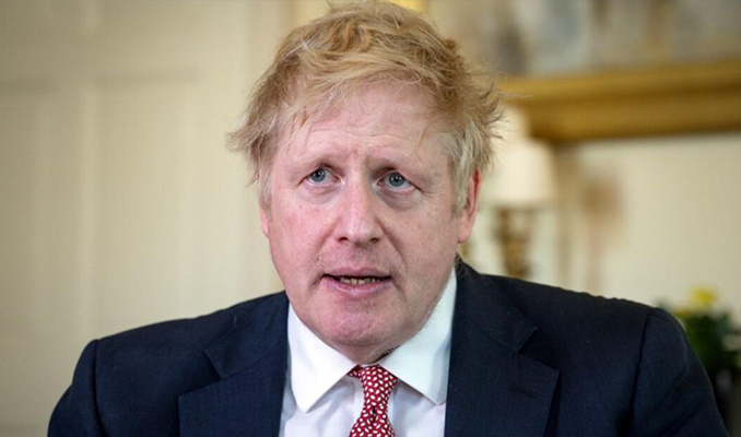 Boris Johnson karantinada