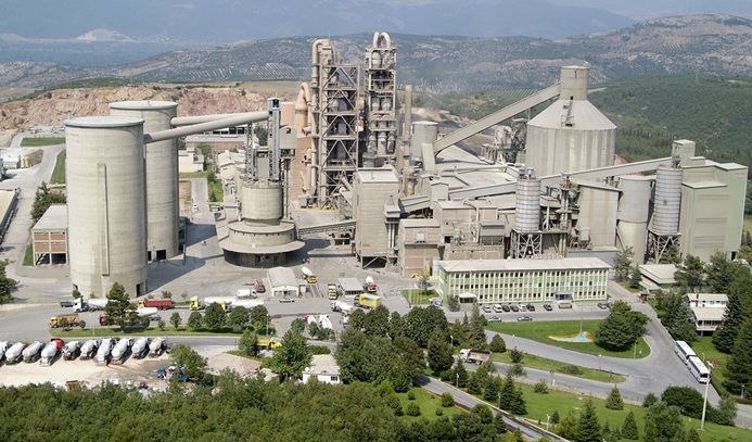 Bursa Çimento sırtını yatırımcıya dayadı