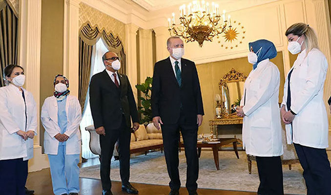 Cumhurbaşkanı Erdoğan, sağlık çalışanlarıyla bir araya geldi