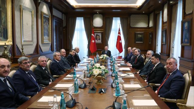 Cumhurbaşkanı, Türk-İş heyetini kabul etti