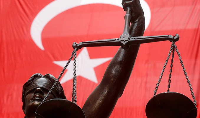 Darbe imalı bildiriye yurt genelinde suç duyuruları
