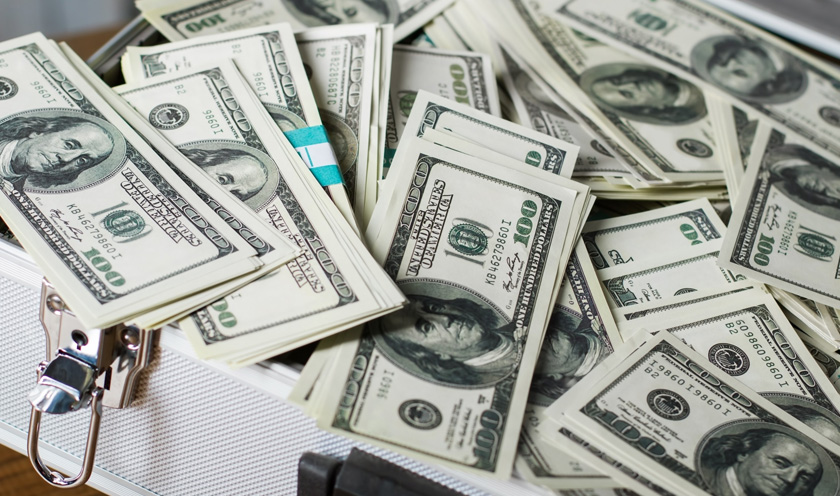 Dolarda tarihi rekor seviyelere yakın fiyatlamalar