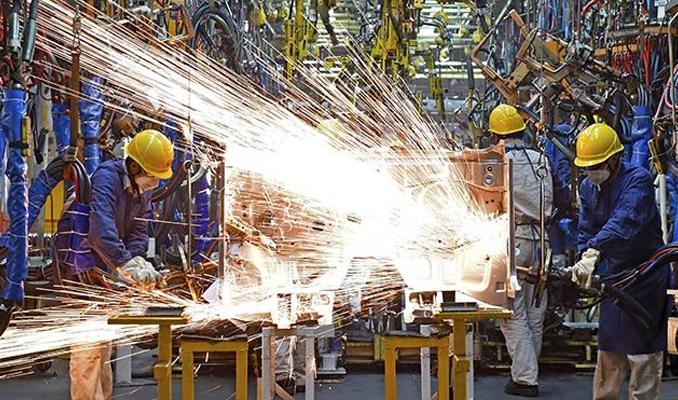 Ekonomistler sanayi üretimine artış öngörüyor