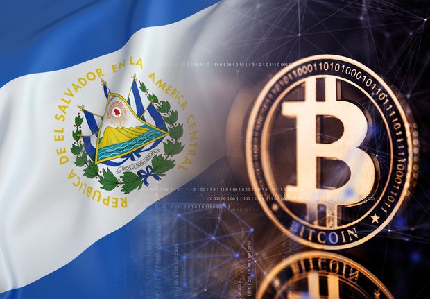 El Salvador dipten 100 Bitcoin daha aldı