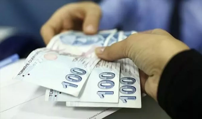Emeklilikte en düşük maaş 2 bin 500 TL oldu