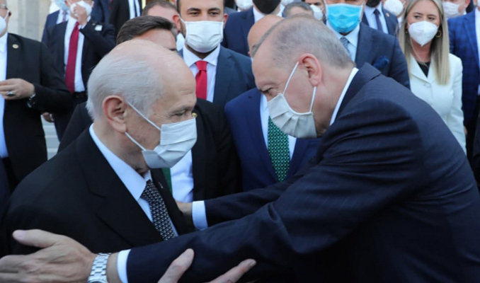 Erdoğan, Bahçeli ile bir araya geldi