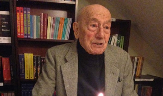 Eski bakan Kayra hayatını kaybetti
