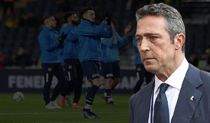 F.Bahçe tribünlerinden protesto! Ali Koç