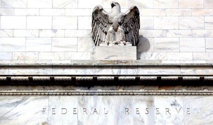 Fed acil borç verme programlarını yıl sonuna uzattı