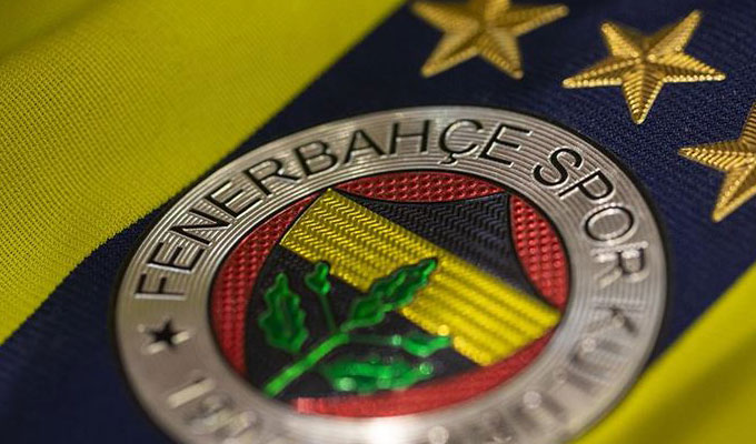 FENER: Şampiyonluk yarışına katıldı