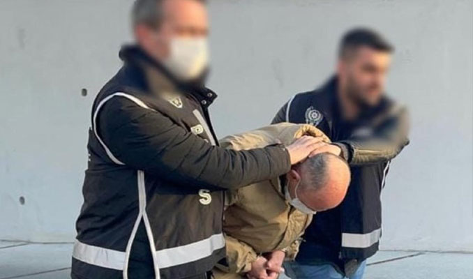 FETÖ firarisi ihraç binbaşı saklandığı evde yakalandı