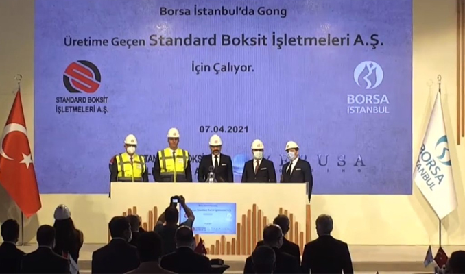 Gong, Standard Boksit için çaldı