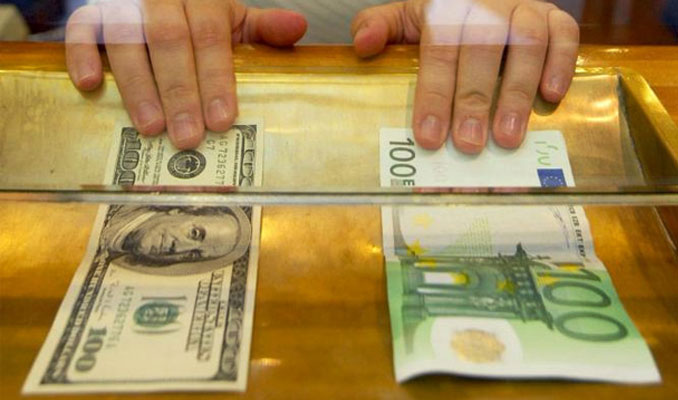 Güne başlarken dolar aşağı, euro yukarı yönlü