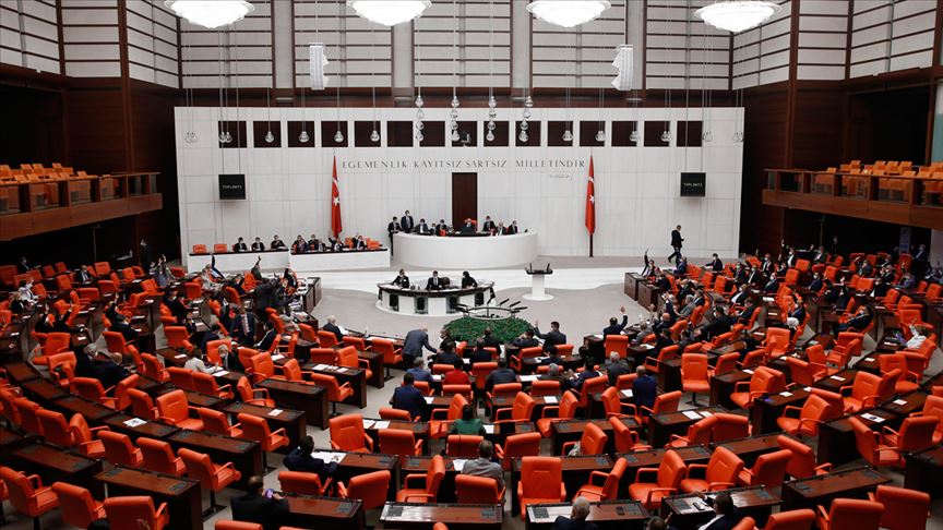 Hukuk davalarına ilişkin yargı paketi Meclis