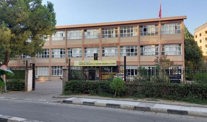 İki öğrenci pozitif çıkınca, sınıf karantinaya alındı