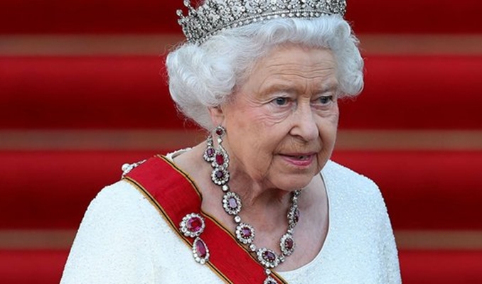İngiliz hükümetinden, Kraliçe Elizabeth