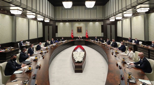 Kabine toplanıyor: Kovid-19 tedbirleri ve gıda fiyatları gündemde