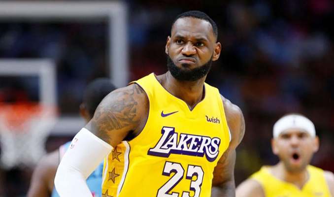 LeBron James iki günde korona virüsü yendi!