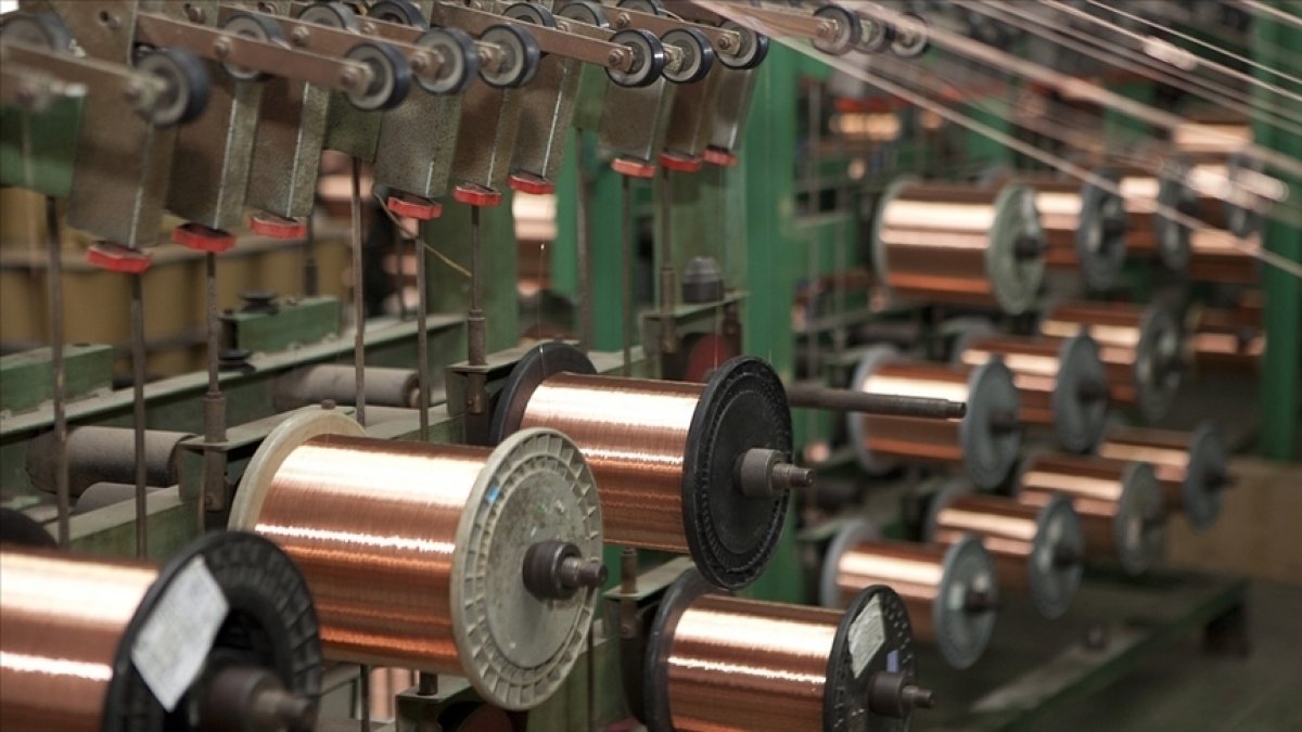 LME,nikeli mercek altına aldı